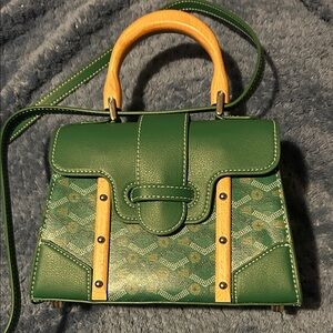 Green Leather Handbag with Wooden Accents.   NWOT